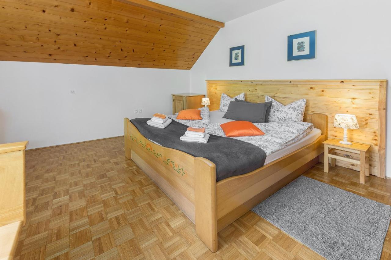 Apartments Ukanc ボーヒニ エクステリア 写真