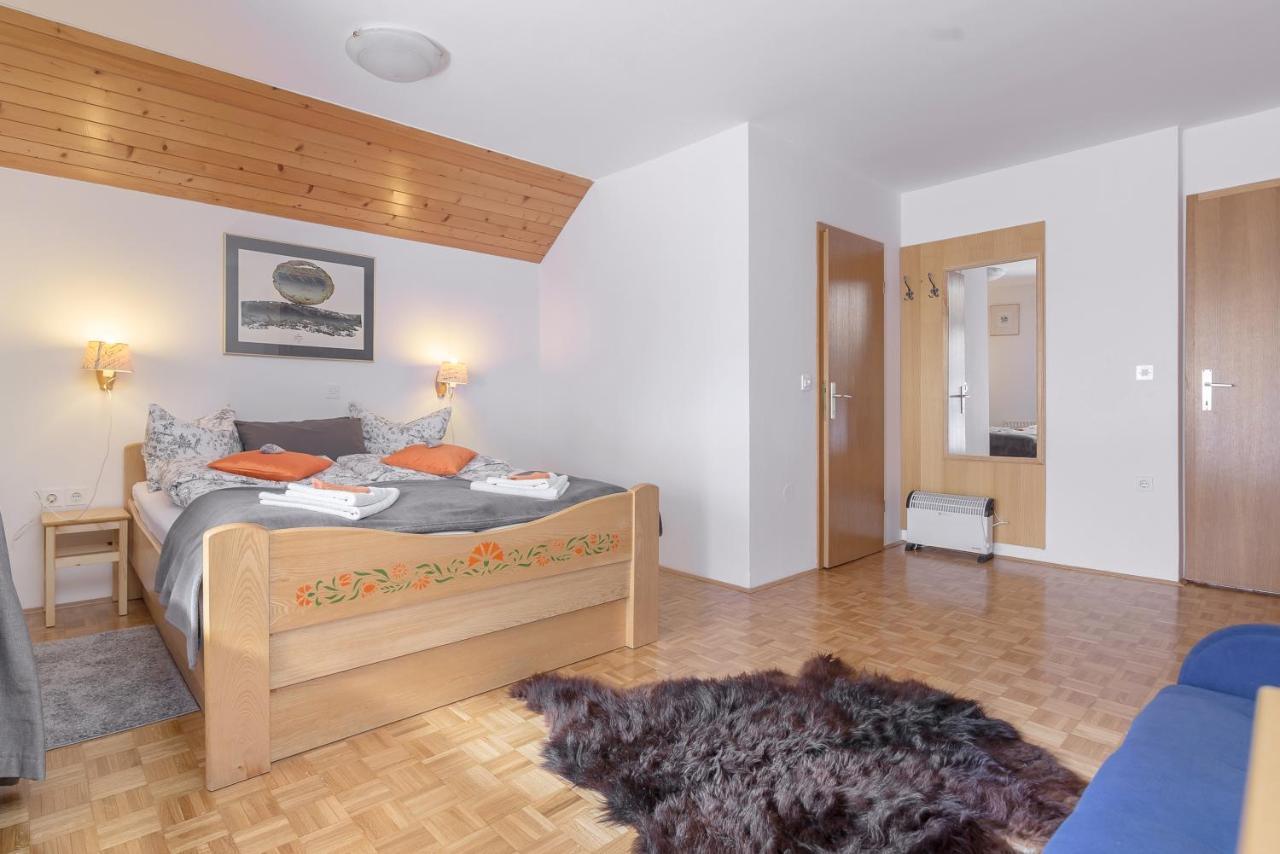 Apartments Ukanc ボーヒニ エクステリア 写真